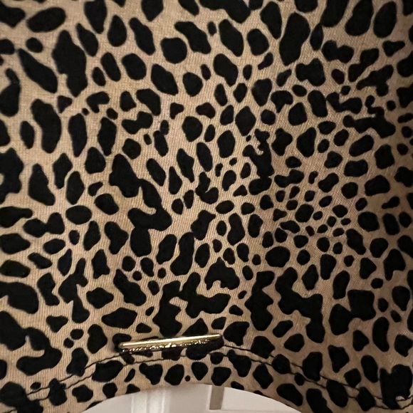 NWOT Michael Kors animal print top. - Picture 5 of 8
